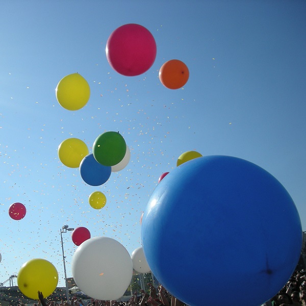很多顏色的氣球 - 戳 - 中英物語 ChToEn