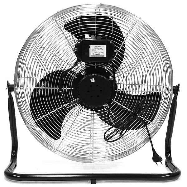 電風扇開強一點