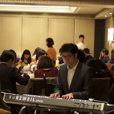 Michael表演鋼琴 - 才華 - 中英物語 ChToEn