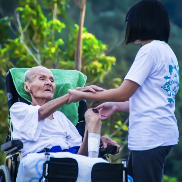 骨質酥鬆症的英文怎麼說？