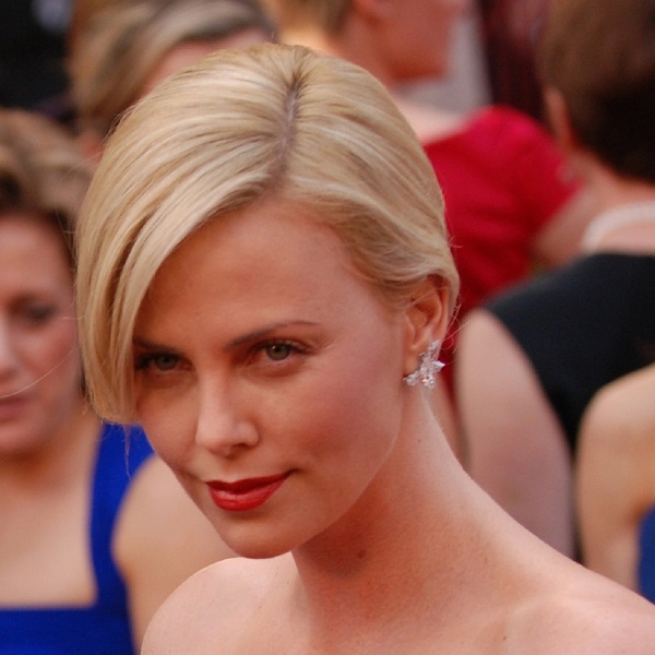 崇洋媚外的英文怎麼說？