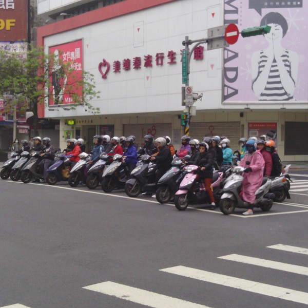 超白線的英文怎麼說？