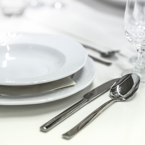 餐具的英文有很多字,它們到底有什麼分別? 餐具的英文有很多字,它們到底有什麼分別?